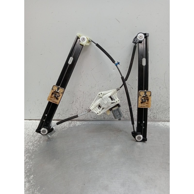Recambio de elevalunas delantero izquierdo para seat leon (kl1, klg) 1.5 tsi referencia OEM IAM 5Q0959801C 5P. 0130822077 
