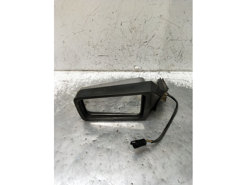 Recambio de retrovisor izquierdo para opel ascona c (j82) 2.0 i cat (f11, m11, f68, m68) referencia OEM IAM  ELÉCTRICO 1986