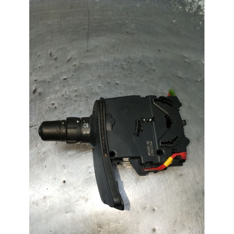 Recambio de mando luces para renault clio iii (br0/1, cr0/1) 1.2 16v (br02, br0j, br11, cr02, cr0j, cr11) referencia OEM IAM 881