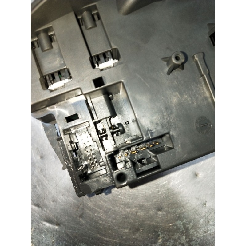 Recambio de mando limpia para renault clio iii (br0/1, cr0/1) 1.2 16v (br02, br0j, br11, cr02, cr0j, cr11) referencia OEM IAM 88