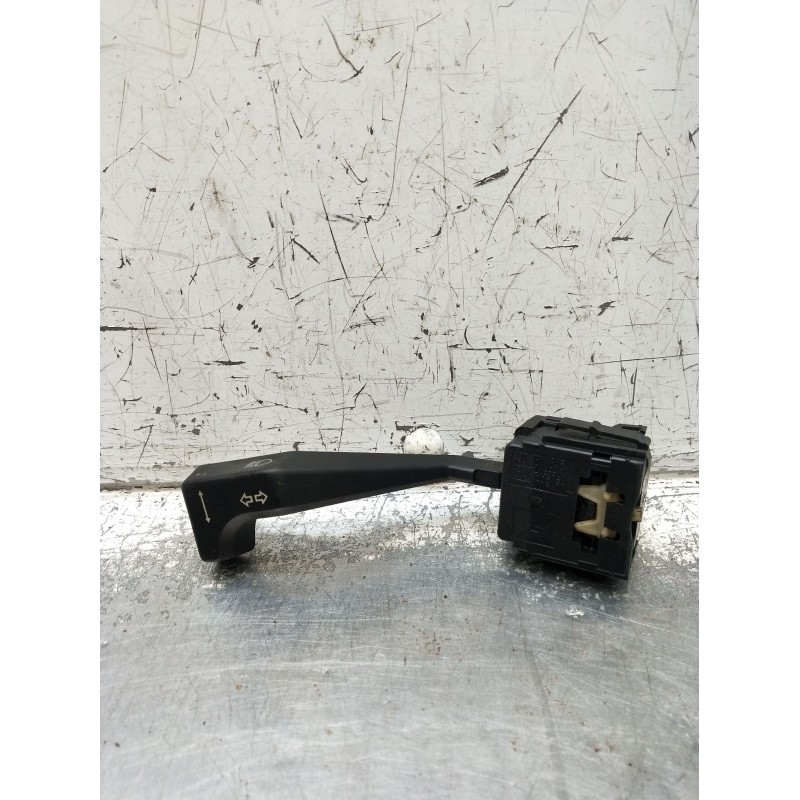 Recambio de mando luces para opel ascona c (j82) 2.0 i cat (f11, m11, f68, m68) referencia OEM IAM 90181846  1986