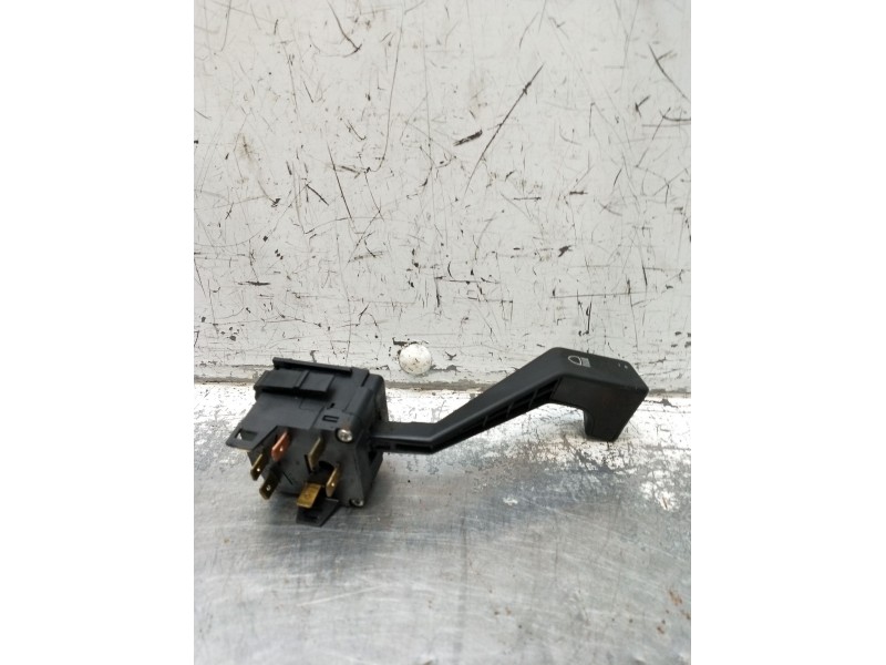 Recambio de mando luces para opel ascona c (j82) 2.0 i cat (f11, m11, f68, m68) referencia OEM IAM 90181846  1986