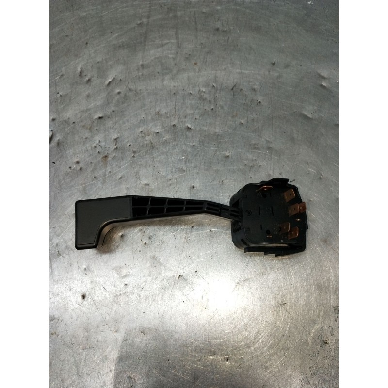 Recambio de mando limpia para opel ascona c (j82) 2.0 i cat (f11, m11, f68, m68) referencia OEM IAM 90197545  1986