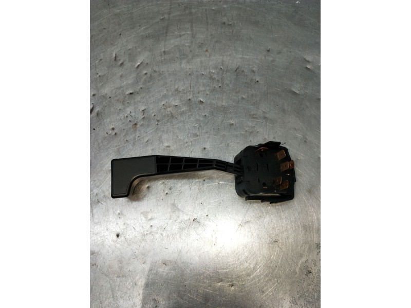 Recambio de mando limpia para opel ascona c (j82) 2.0 i cat (f11, m11, f68, m68) referencia OEM IAM 90197545  1986