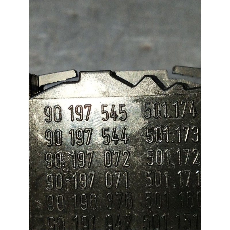 Recambio de mando limpia para opel ascona c (j82) 2.0 i cat (f11, m11, f68, m68) referencia OEM IAM 90197545  1986