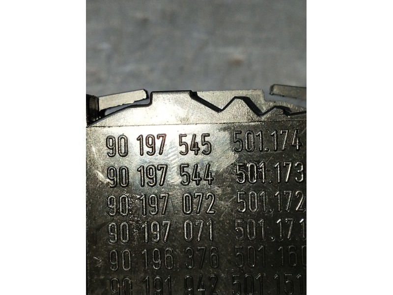 Recambio de mando limpia para opel ascona c (j82) 2.0 i cat (f11, m11, f68, m68) referencia OEM IAM 90197545  1986