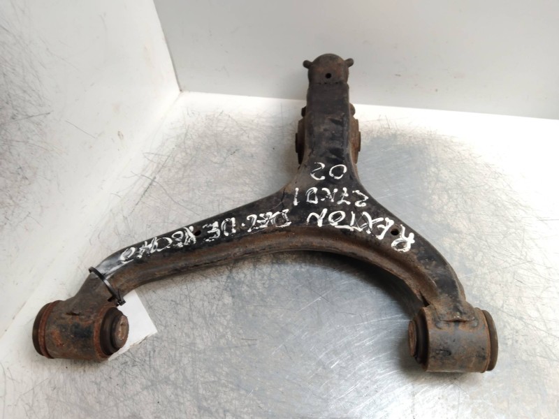 Recambio de brazo suspension inferior delantero derecho para ssangyong rexton rx 270 plus / 270 xdi plus referencia OEM IAM   