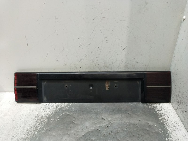 Recambio de portamatriculas para opel ascona c (j82) 2.0 i cat (f11, m11, f68, m68) referencia OEM IAM   1986