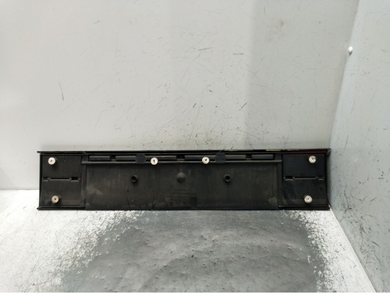 Recambio de portamatriculas para opel ascona c (j82) 2.0 i cat (f11, m11, f68, m68) referencia OEM IAM   1986