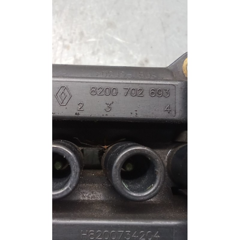 Recambio de bobina encendido para renault clio iii (br0/1, cr0/1) 1.2 16v (br02, br0j, br11, cr02, cr0j, cr11) referencia OEM IA