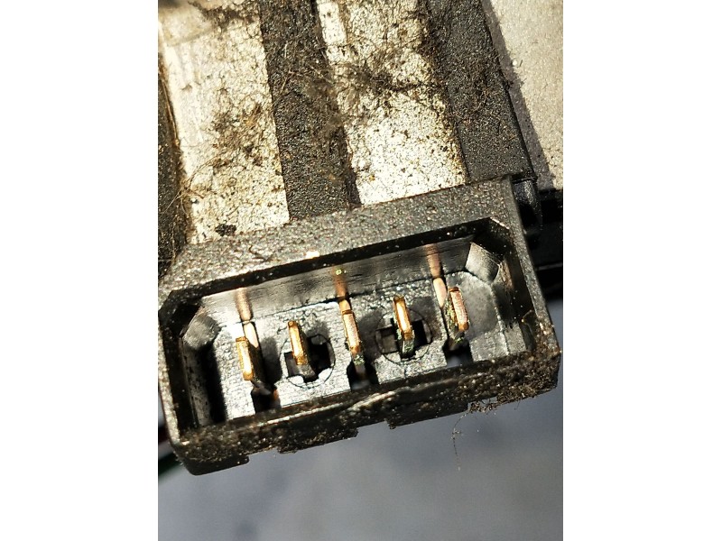 Recambio de motor limpia delantero para seat ibiza ii (6k1) 1.4 i referencia OEM IAM 964667 1L0955119 1993