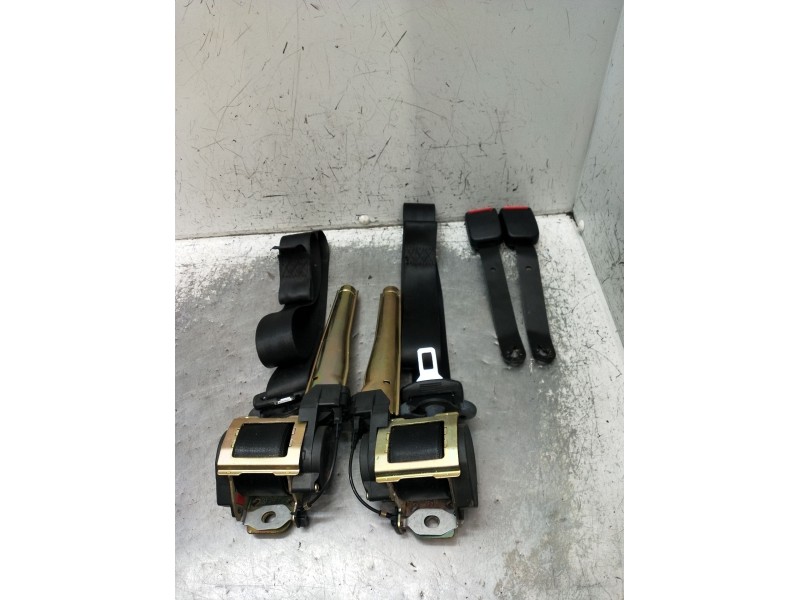Recambio de juego cinturones delantero para seat ibiza ii (6k1) 1.4 i referencia OEM IAM  3P 1993