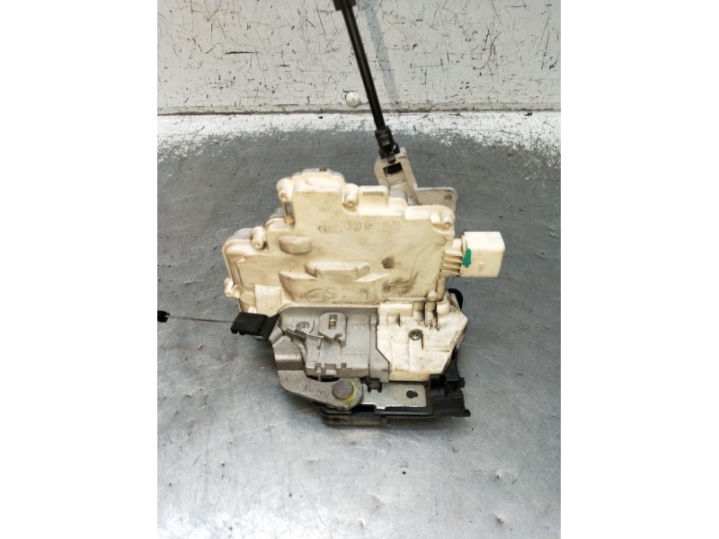 Recambio de motor cierre centralizado trasero derecho para seat altea (5p1) 1.9 tdi referencia OEM IAM  5P 2004