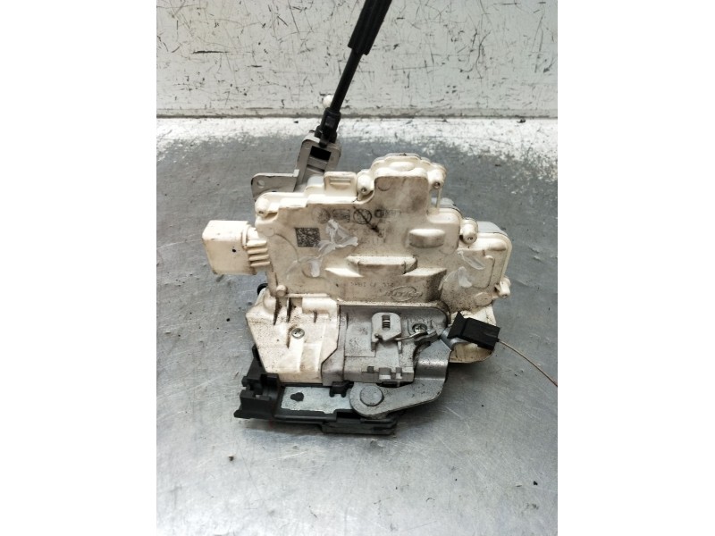 Recambio de motor cierre centralizado delantero izquierdo para seat altea (5p1) 1.9 tdi referencia OEM IAM  5P 2004