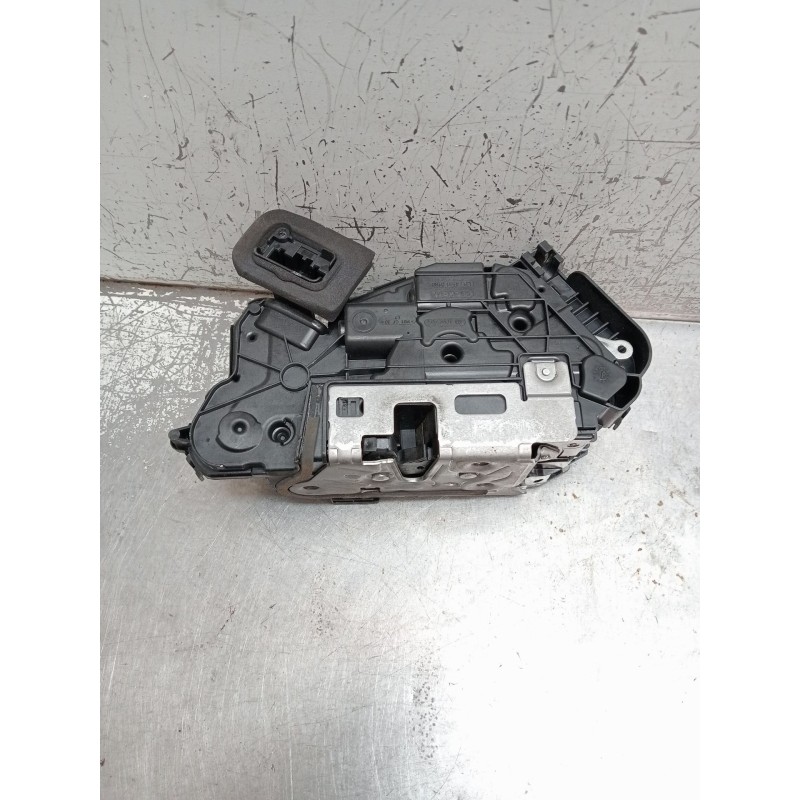 Recambio de motor cierre centralizado delantero izquierdo para seat leon (kl1, klg) 1.5 tsi referencia OEM IAM B5E5TB837015E 5P.