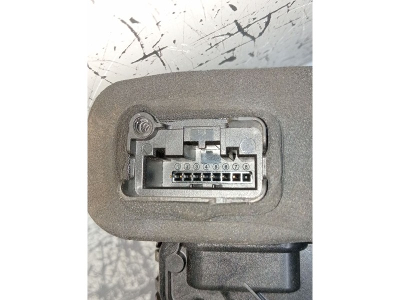 Recambio de motor cierre centralizado delantero izquierdo para seat leon (kl1, klg) 1.5 tsi referencia OEM IAM B5E5TB837015E 5P.