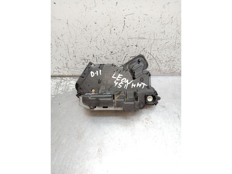Recambio de motor cierre centralizado delantero izquierdo para seat leon (kl1, klg) 1.5 tsi referencia OEM IAM B5E5TB837015E 5P.