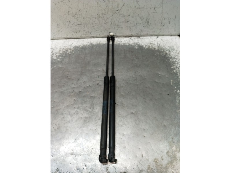 Recambio de amortiguadores maletero / porton para seat altea (5p1) 1.9 tdi referencia OEM IAM 5P0827550A  2004