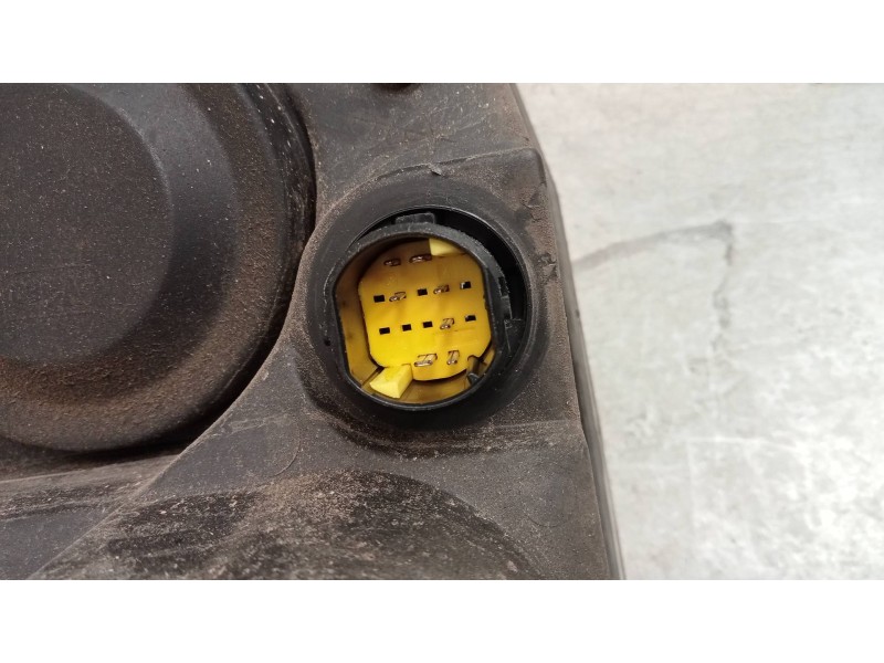 Recambio de faro izquierdo para fiat punto berlina (188) 1.2 8v active referencia OEM IAM   