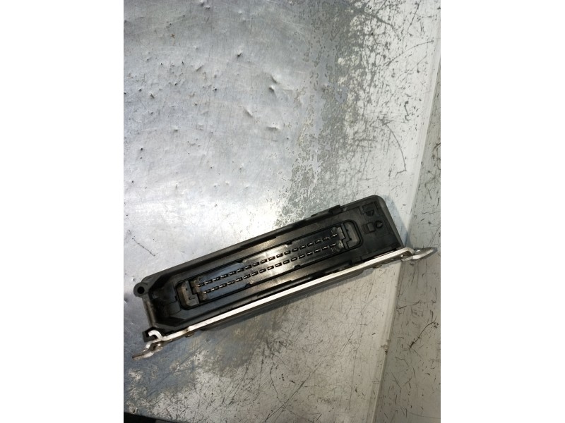 Recambio de centralita motor uce para opel ascona c (j82) 2.0 i cat (f11, m11, f68, m68) referencia OEM IAM 0261200104 90280357 