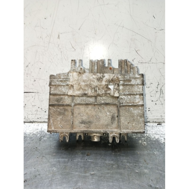 Recambio de centralita motor uce para seat ibiza ii (6k1) 1.4 i referencia OEM IAM 0261204054055 6K0906027A 1993