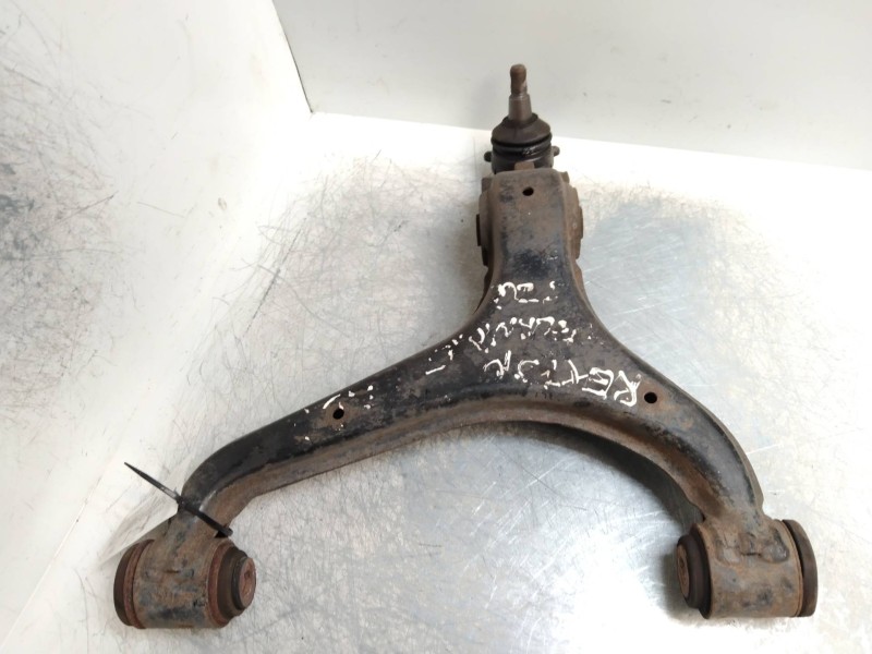 Recambio de brazo suspension inferior delantero izquierdo para ssangyong rexton rx 270 plus / 270 xdi plus referencia OEM IAM   