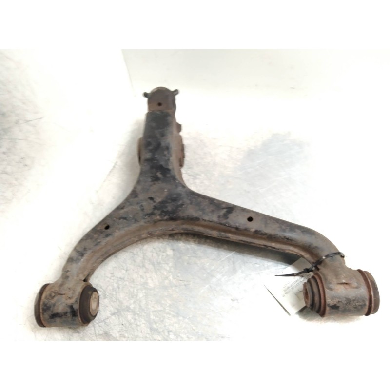 Recambio de brazo suspension inferior delantero izquierdo para ssangyong rexton rx 270 plus / 270 xdi plus referencia OEM IAM   