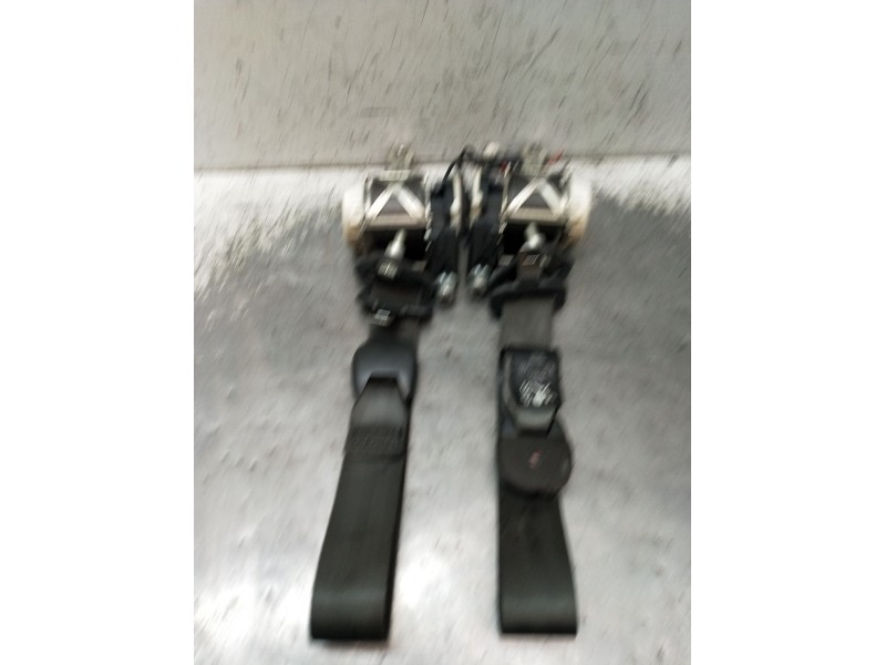 Recambio de kit airbag para renault clio iii (br0/1, cr0/1) 1.2 16v (br02, br0j, br11, cr02, cr0j, cr11) referencia OEM IAM 8201