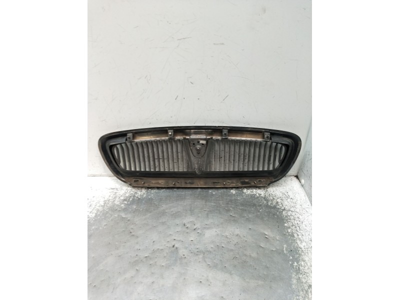 Recambio de rejilla delantera para rover 45 i hatchback (rt) 1.6 referencia OEM IAM   2000