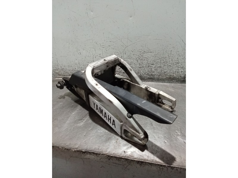 Recambio de puente trasero para yamaha yzf-r yzf-r6 (rj03) referencia OEM IAM   BASCULANTE TRASERO