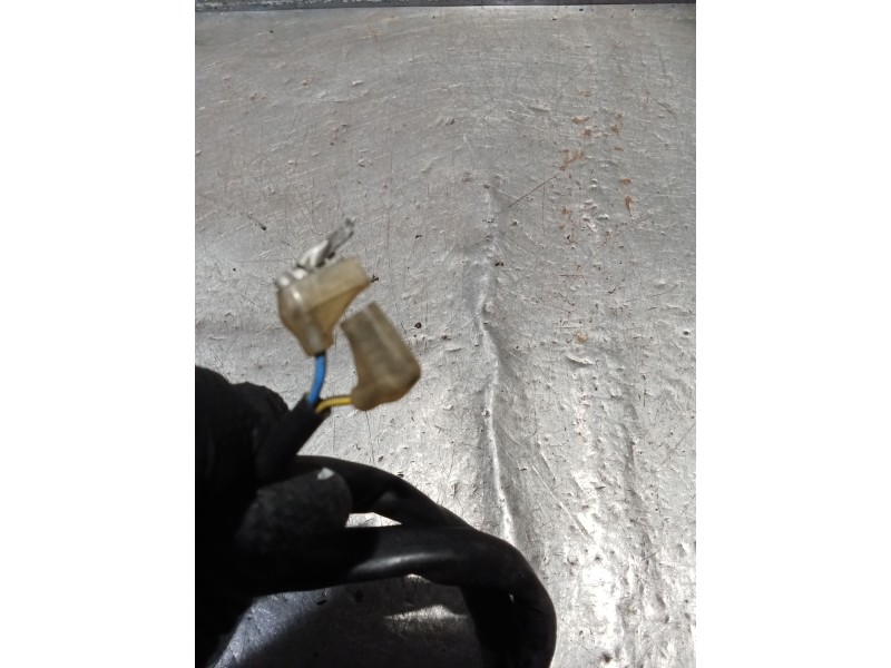 Recambio de piña luces izquierda para yamaha yzf-r yzf-r6 (rj03) referencia OEM IAM   