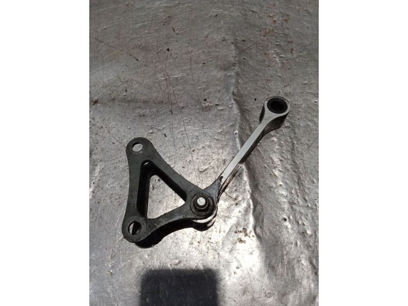 Recambio de bieleta estabilizadora trasera derecha para yamaha yzf-r yzf-r6 (rj03) referencia OEM IAM   BIELETA SUSPENSION