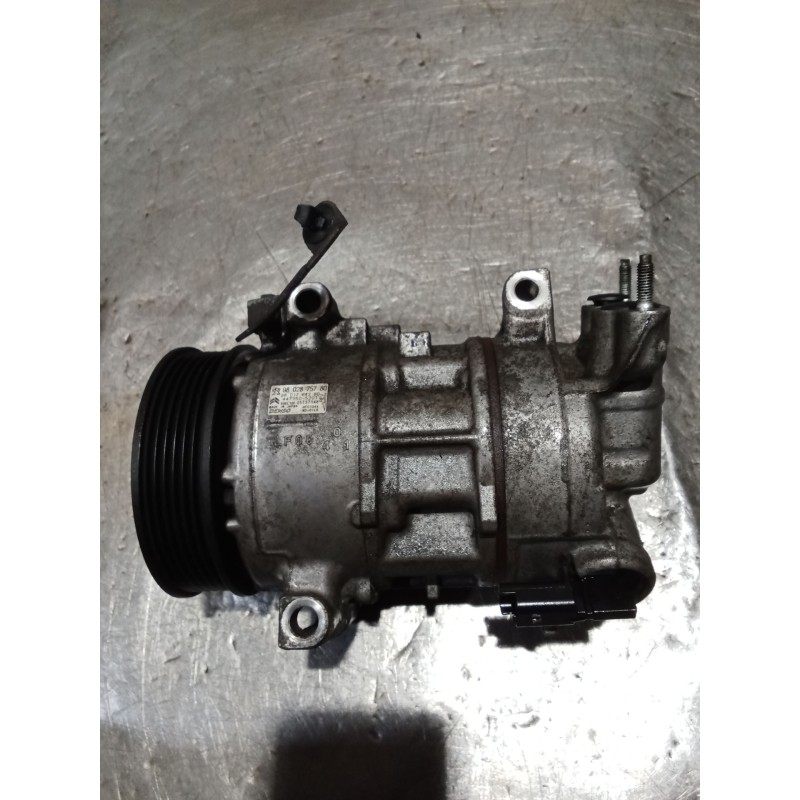 Recambio de compresor aire acondicionado para peugeot 5008 (0u_, 0e_) 1.6 bluehdi 120 referencia OEM IAM 9801764380 4471505201 