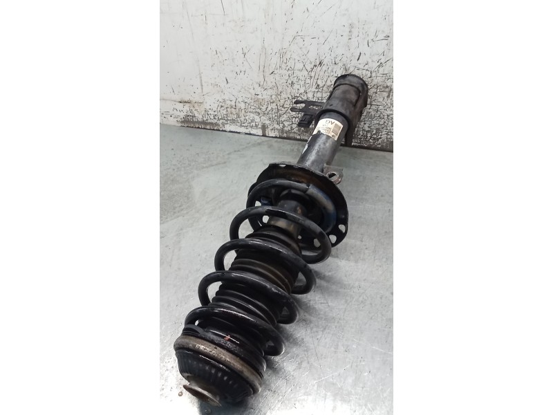 Recambio de amortiguador delantero izquierdo para opel zafira / zafira family b (a05) 1.9 cdti (m75) referencia OEM IAM 22214012