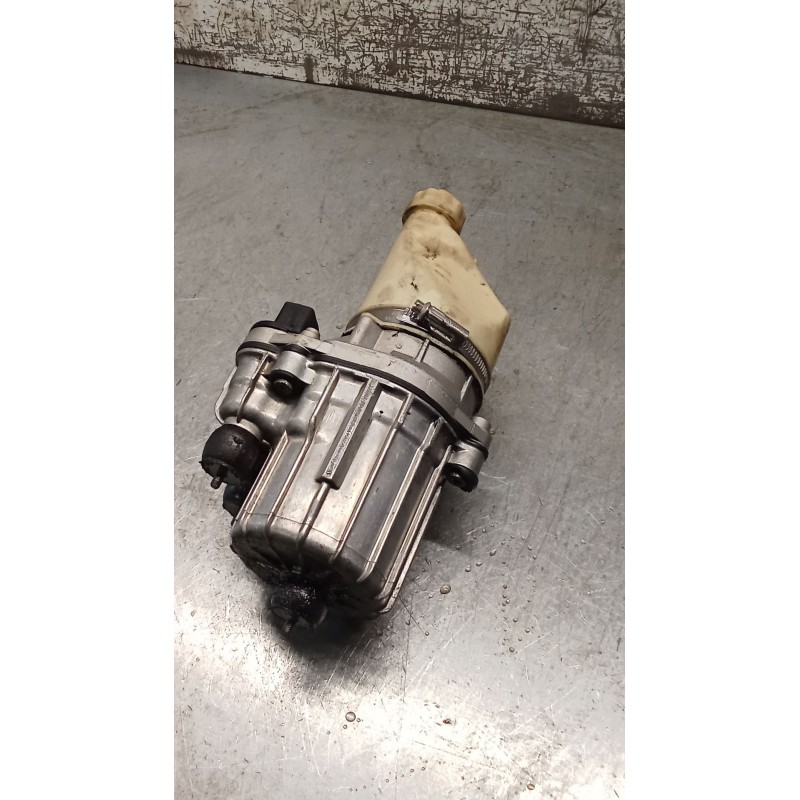Recambio de bomba direccion para opel zafira / zafira family b (a05) 1.9 cdti (m75) referencia OEM IAM 13276990  ELECTRICA