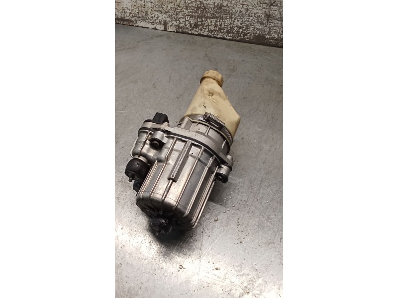 Recambio de bomba direccion para opel zafira / zafira family b (a05) 1.9 cdti (m75) referencia OEM IAM 13276990  ELECTRICA