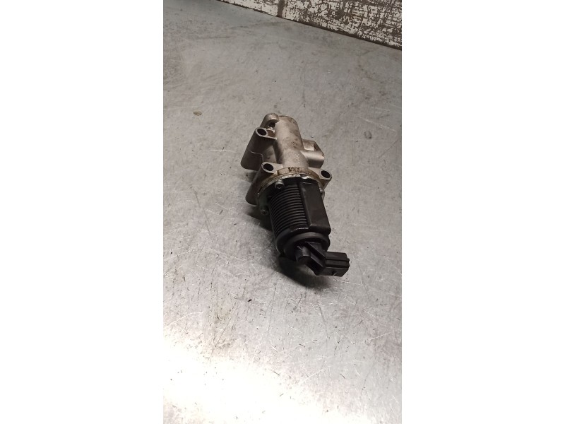 Recambio de valvula egr para opel zafira / zafira family b (a05) 1.9 cdti (m75) referencia OEM IAM 722946380  05