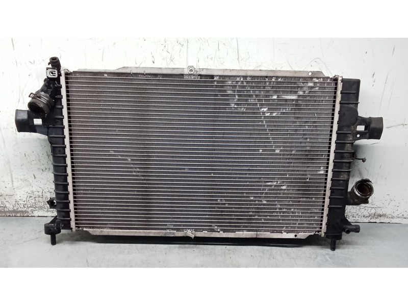 Recambio de radiador agua para opel zafira / zafira family b (a05) 1.9 cdti (m75) referencia OEM IAM 13128925  05