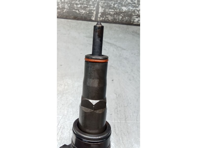 Recambio de inyector para seat altea (5p1) 1.9 tdi referencia OEM IAM 0414720215 038130073AG BOSCH