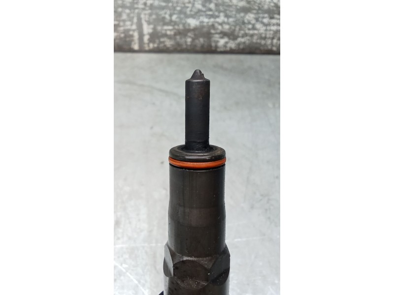 Recambio de inyector para seat altea (5p1) 1.9 tdi referencia OEM IAM 0414720215 038130073AG BOSCH