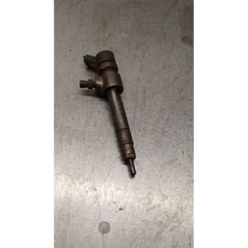 Recambio de inyector para opel zafira / zafira family b (a05) 1.9 cdti (m75) referencia OEM IAM 0445110276  BOSCH