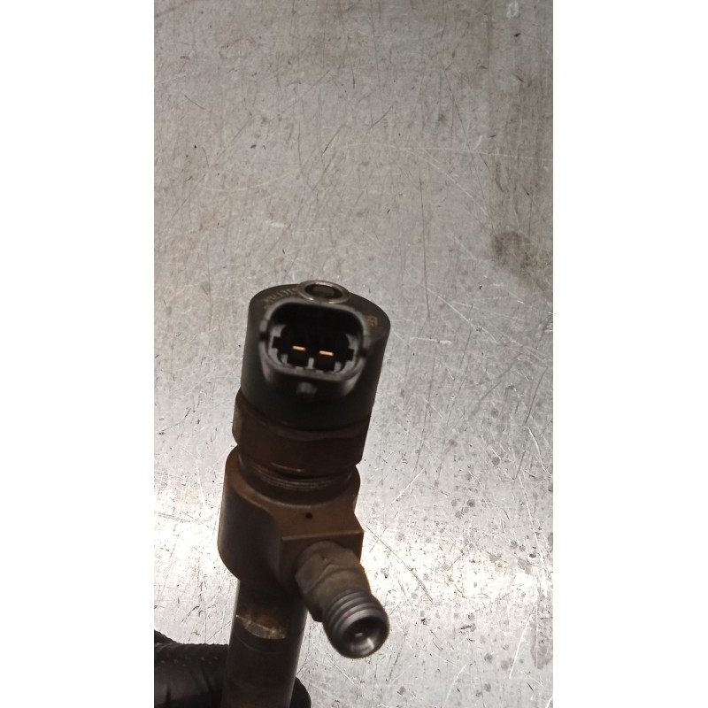 Recambio de inyector para opel zafira / zafira family b (a05) 1.9 cdti (m75) referencia OEM IAM 0445110276  BOSCH