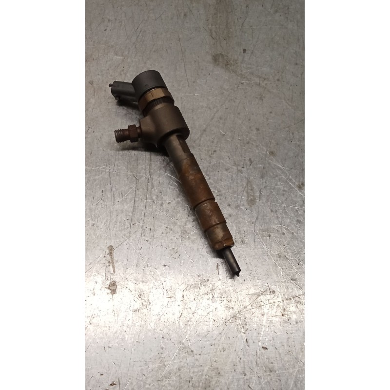 Recambio de inyector para opel zafira / zafira family b (a05) 1.9 cdti (m75) referencia OEM IAM 0445110165  BOSCH