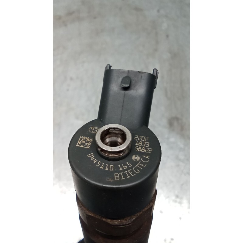 Recambio de inyector para opel zafira / zafira family b (a05) 1.9 cdti (m75) referencia OEM IAM 0445110165  BOSCH