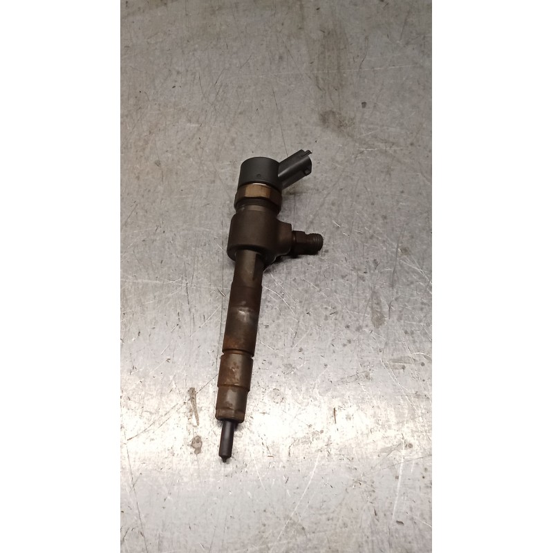 Recambio de inyector para opel zafira / zafira family b (a05) 1.9 cdti (m75) referencia OEM IAM 0445110165  BOSCH
