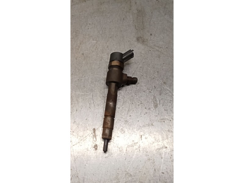 Recambio de inyector para opel zafira / zafira family b (a05) 1.9 cdti (m75) referencia OEM IAM 0445110165  BOSCH