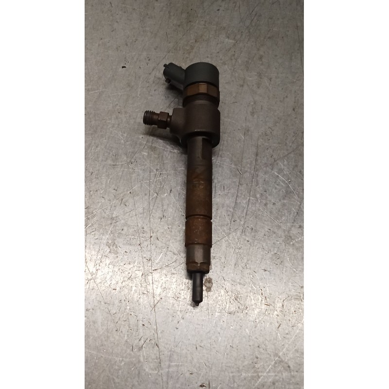 Recambio de inyector para opel zafira / zafira family b (a05) 1.9 cdti (m75) referencia OEM IAM 0445110165  BOSCH