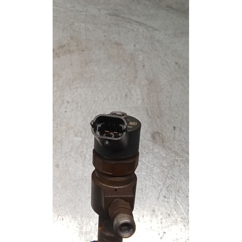 Recambio de inyector para opel zafira / zafira family b (a05) 1.9 cdti (m75) referencia OEM IAM 0445110165  BOSCH