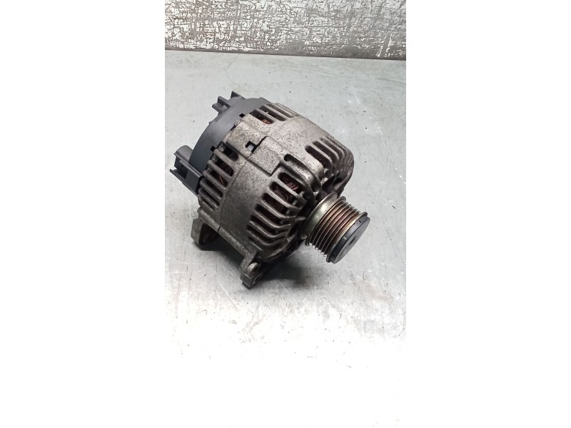 Recambio de alternador para seat altea (5p1) 1.9 tdi referencia OEM IAM 06F903023C 2542695G TG14C011 140A