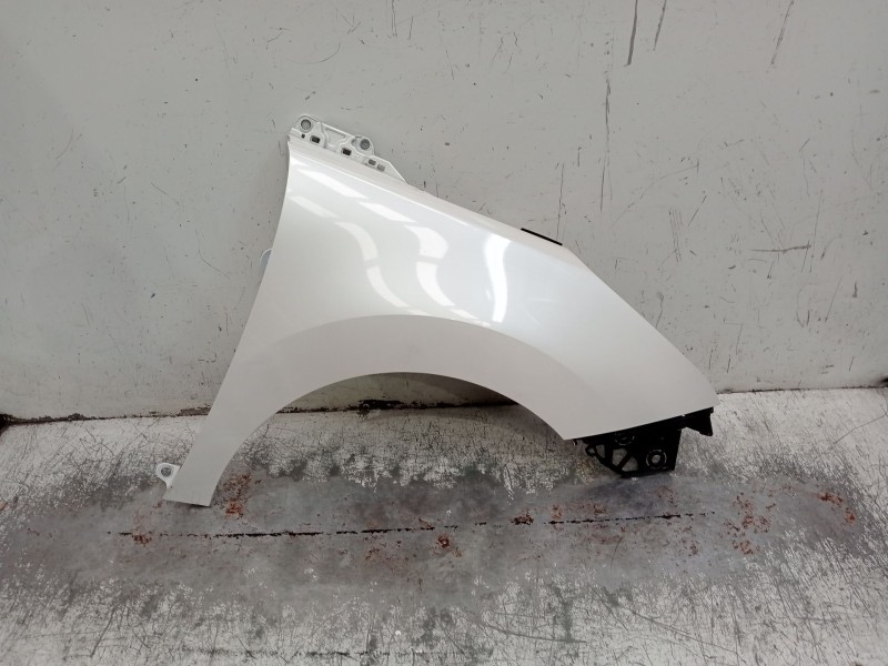Recambio de aleta delantera derecha para peugeot 5008 (0u_, 0e_) 1.6 bluehdi 120 referencia OEM IAM   
